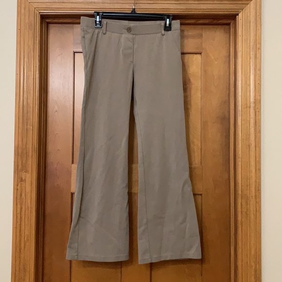 betabrand khaki pants